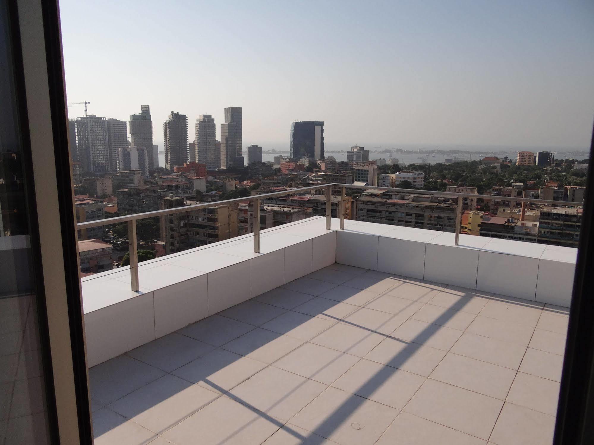 Rk Suite Hotel 罗安达 外观 照片