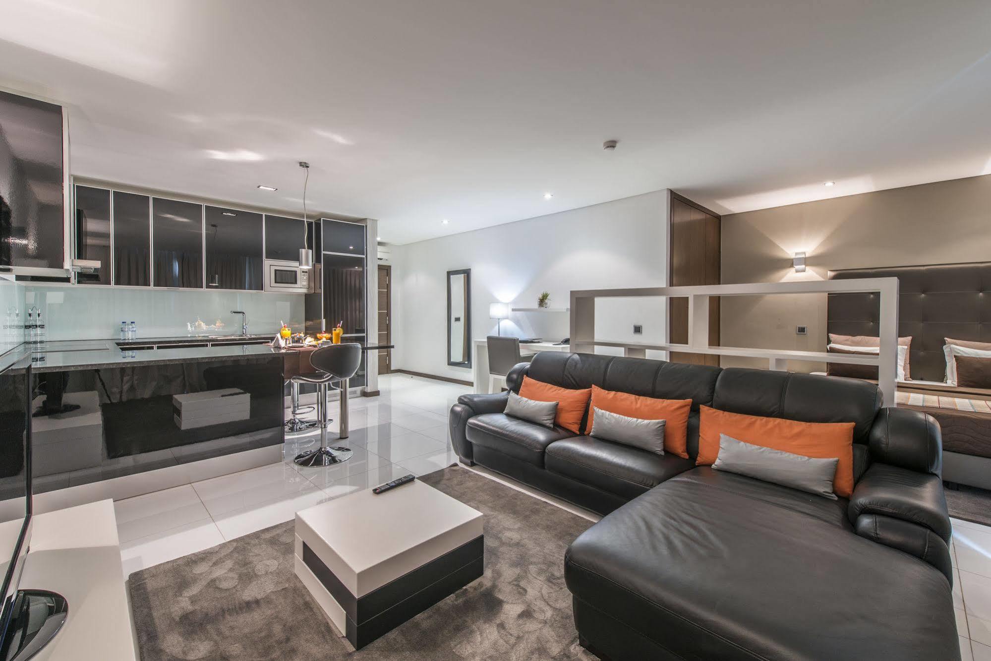 Rk Suite Hotel 罗安达 外观 照片